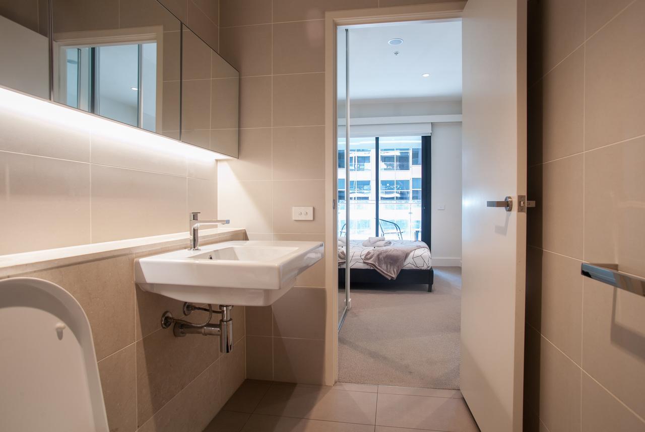 The William Suites Melbourne Exterior photo